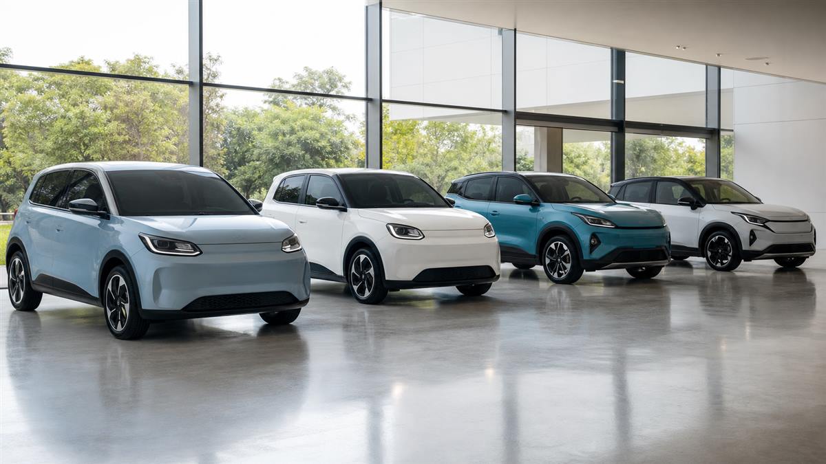Modelos compactos de carros elétricos organizados para comparação